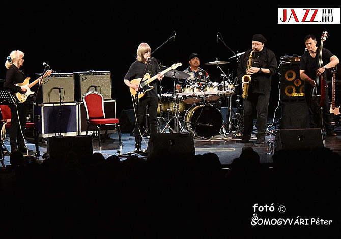 Al Di Meola - Mike Stern Band