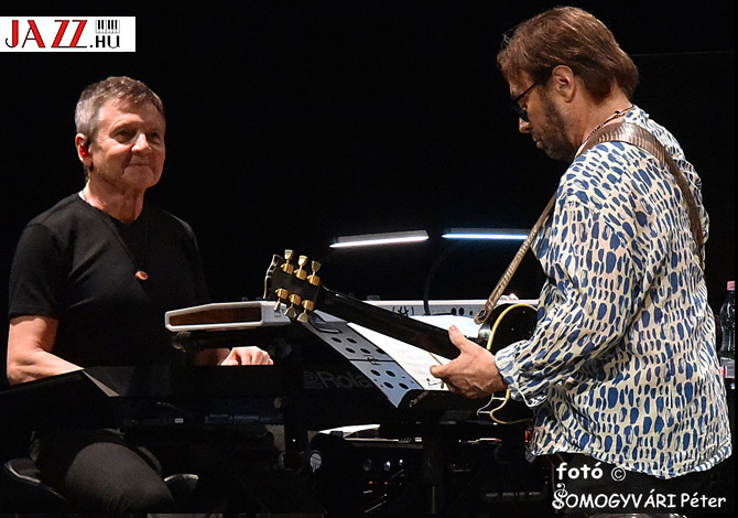 Al Di Meola - Mike Stern Band