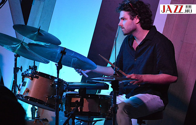 Péch Lóránt Quartet