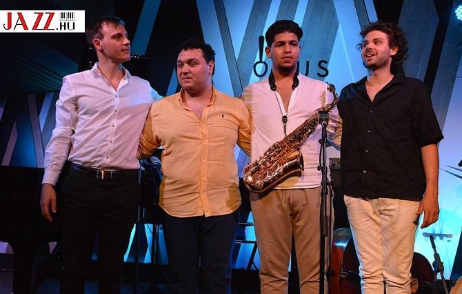 Péch Lóránt Quartet