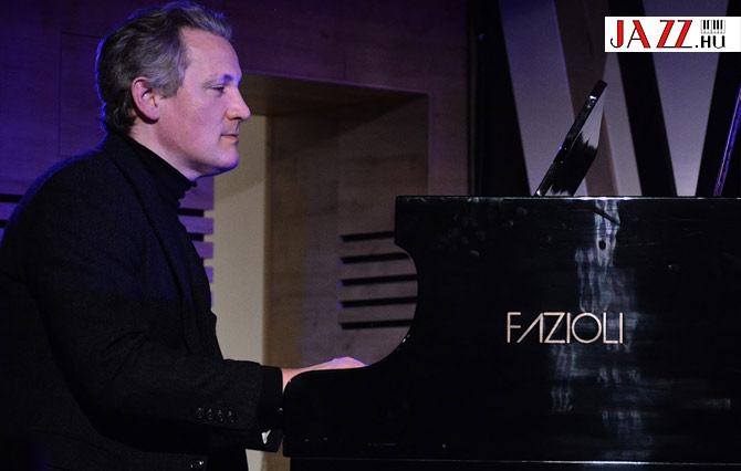 MAO-Winton Kelly-koncertje